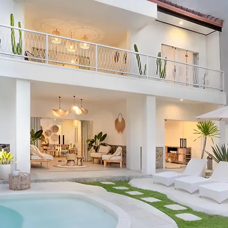 Casa De Lupe 5 Bedroom Villa In Kerobokan